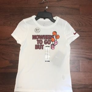 Nike girls medium
